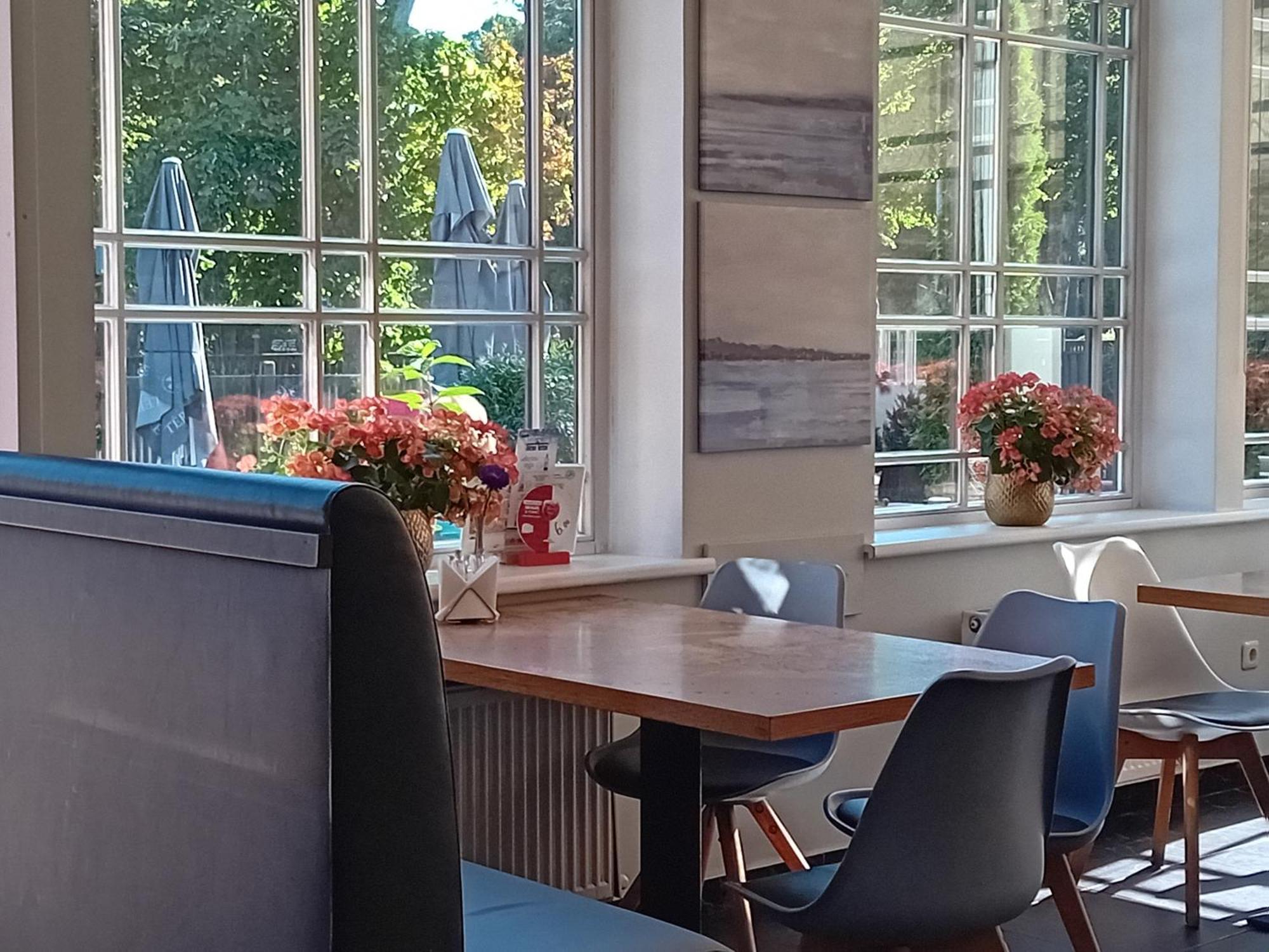 Juras Brize Hotel Вентспилс Екстериор снимка