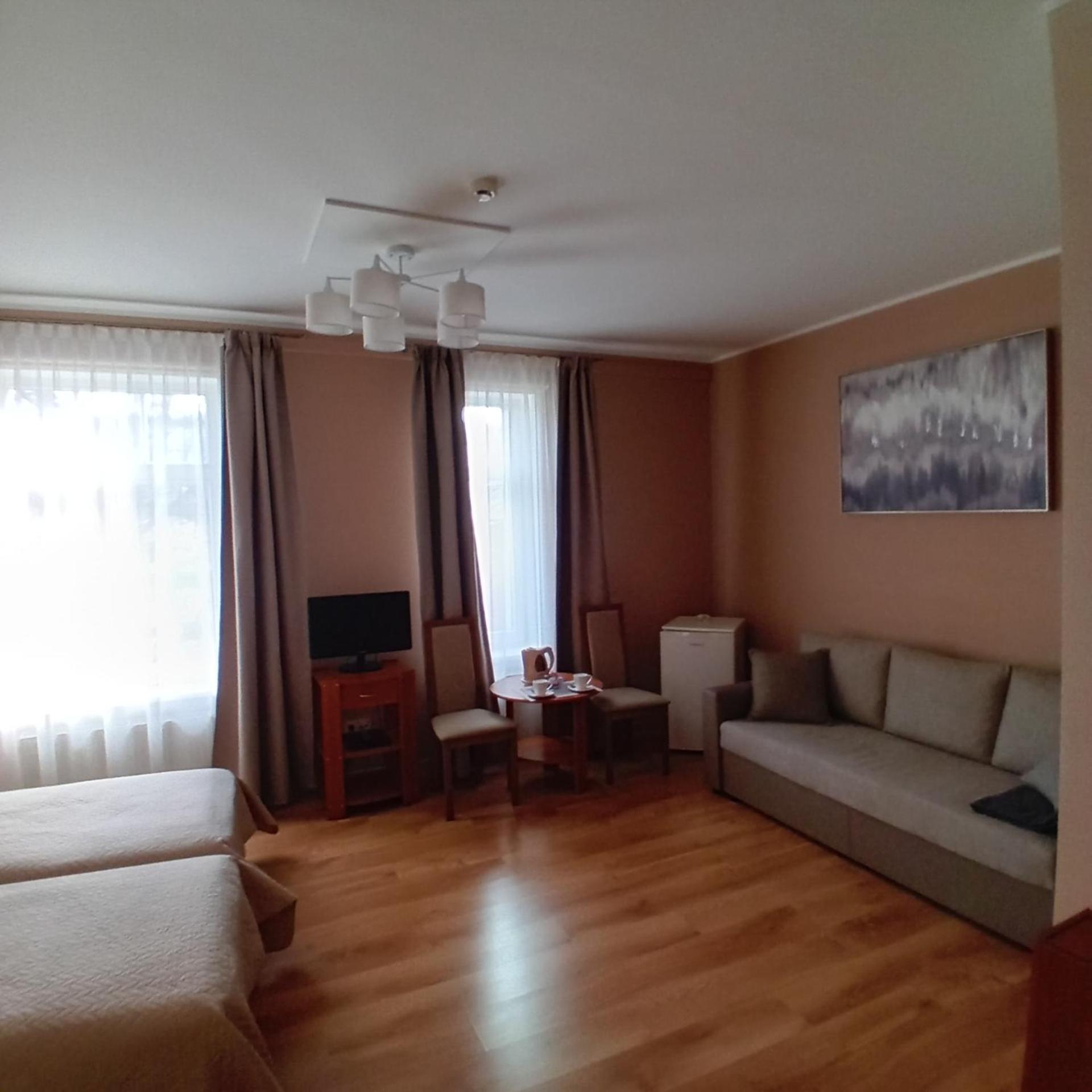 Juras Brize Hotel Вентспилс Екстериор снимка