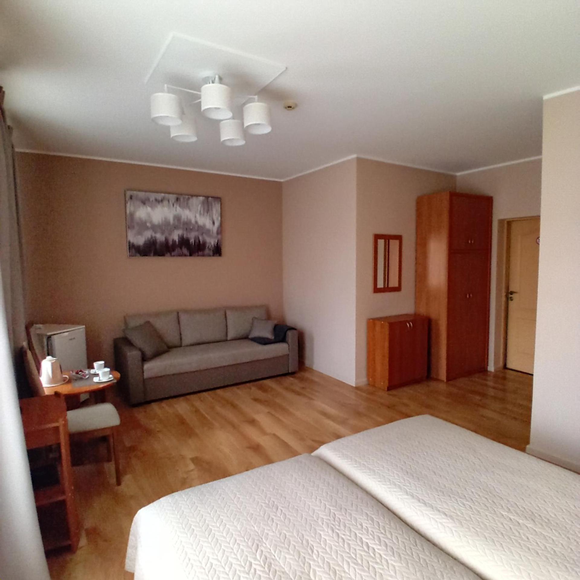 Juras Brize Hotel Вентспилс Екстериор снимка